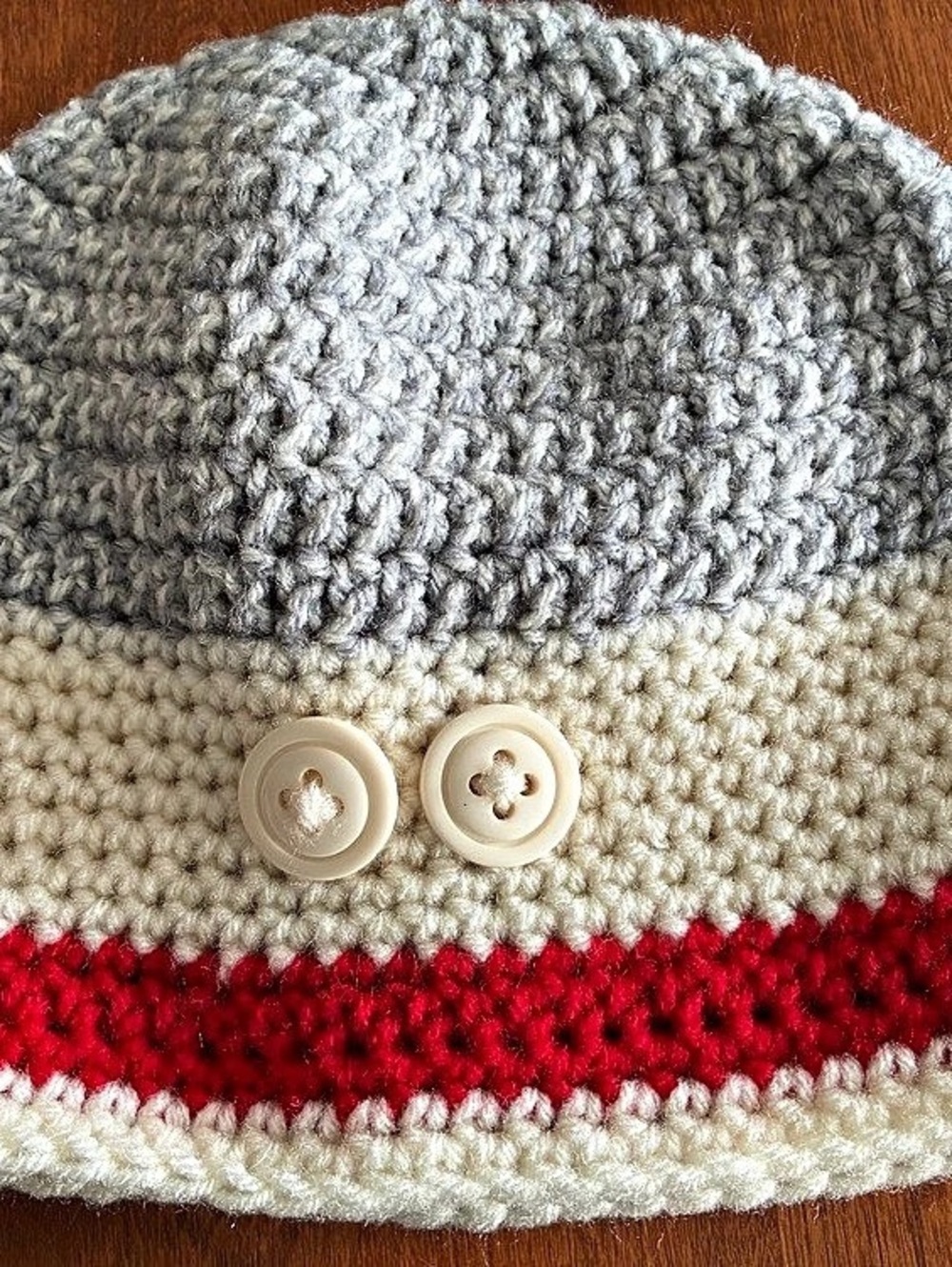 Ladies Handmade Color Block Crochet Hat Gray Red Like New